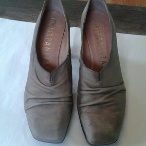 Hispanita shoes sz 40 neutral.